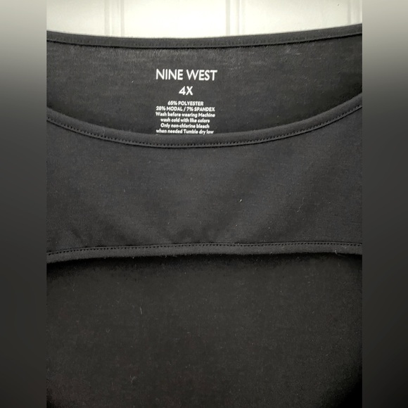 NET- Plus size Nine West cut out shirt size 4X - Picture 2 of 3